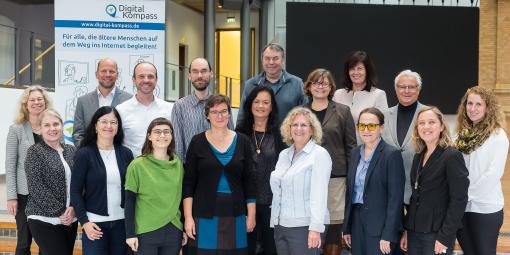 Gruppenfoto: Beirat des Digital-Kompass