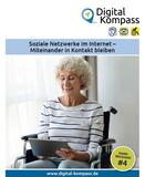 Titelbild der Handreichung 4: Eine ältere Dame sitzt im Rollstuhl mit einem Tablet in der Hand