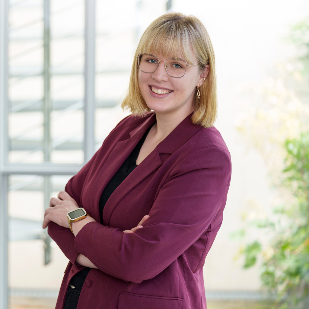 Porträtfoto einer Referentin des Digital-Kompass auf Seite der BAGSO, Marie-Christin Möhring